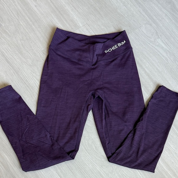 Pcheebum V Cut Scrunch Butt Leggings with pockets - Picture 1 of 5